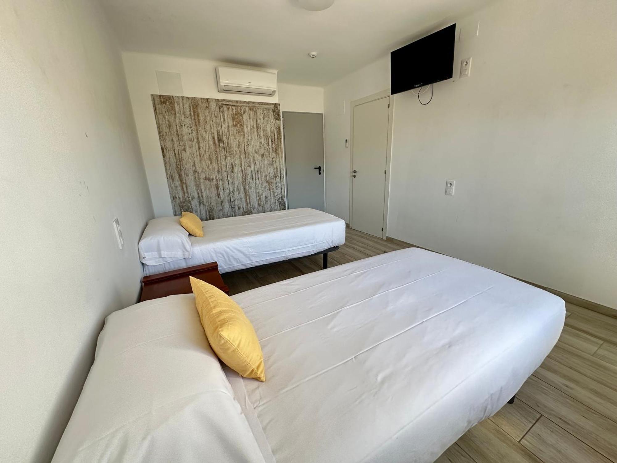 Agi Gloria Rooms Roses Exterior foto
